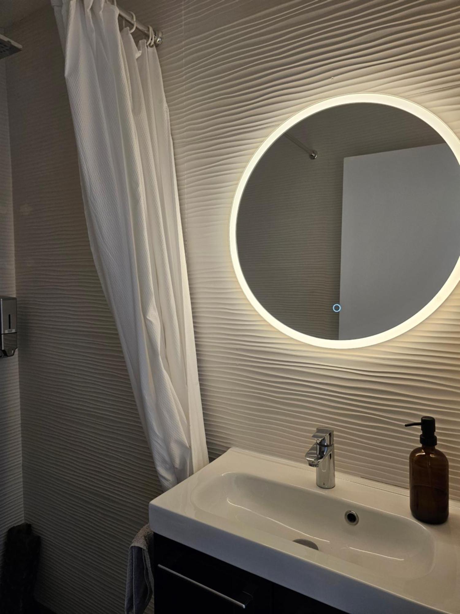 Le Soleil Apartment ฌวง-เลส์-แป็งส์ ภายนอก รูปภาพ