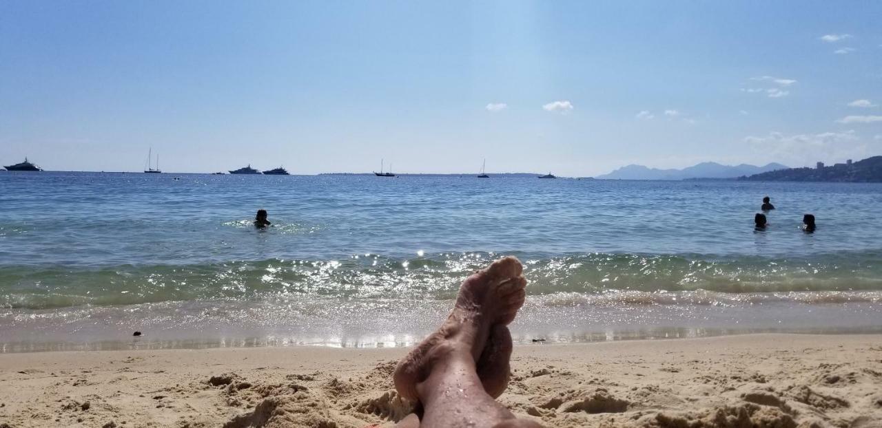 Le Soleil Apartment ฌวง-เลส์-แป็งส์ ภายนอก รูปภาพ